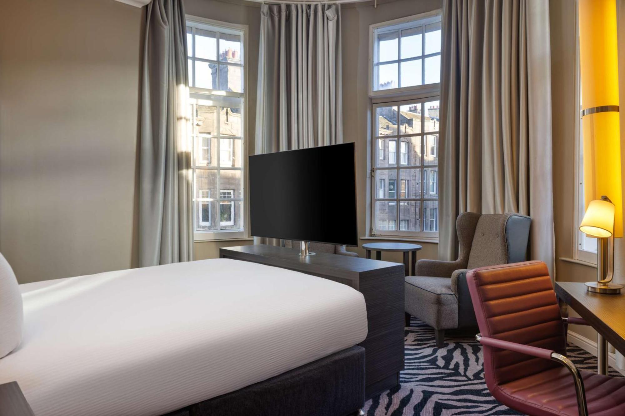 Doubletree By Hilton Edinburgh City Centre Hotel Bagian luar foto